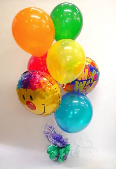  Ankara nternetten iek siparii  17 adet uan balon ve kk kutuda ikolata